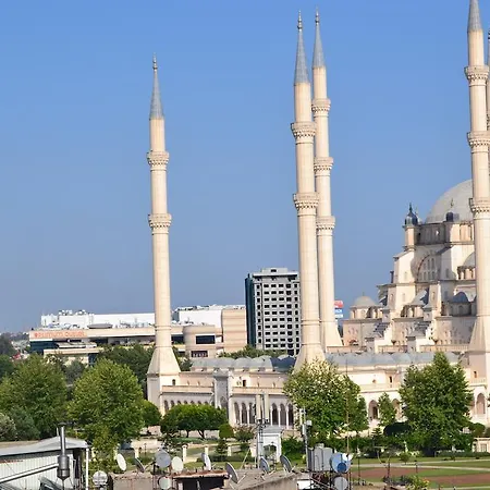 Guenes Isigi Hotel Adana