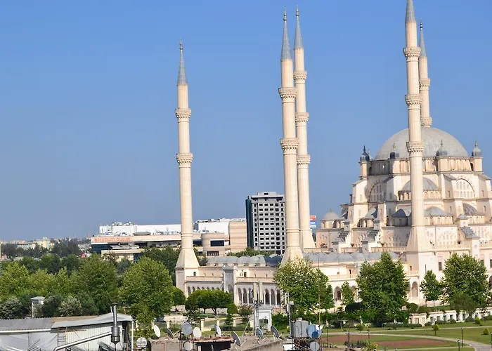 Guenes Isigi Hotel Adana
