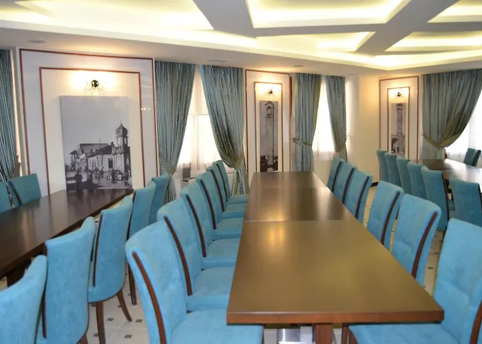 Guenes Isigi Otel Adana
