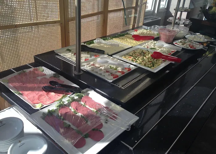 Hotel Guenes Isigi Adana