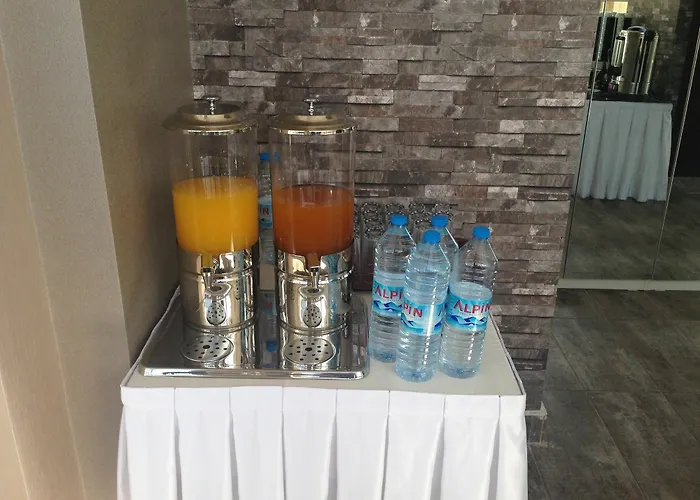 Hotel Guenes Isigi 4*